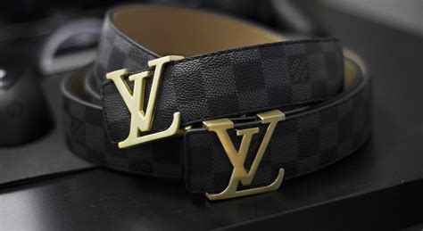 louis vuitton belt 42/105|Men's Designer Belts: Luxury LV Buckles, Leather Belts .